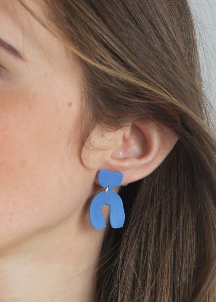 Skelini Ohrringe aus blauem Porzellan